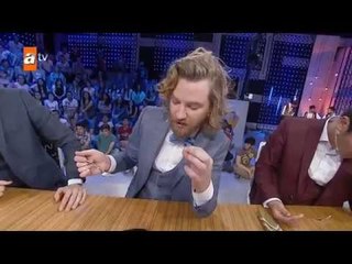 Elin Oğulları güllaç tatlısını ilk kez tadarsa!