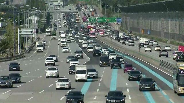 고속도로 소통 원활...상행선 정체 저녁 6시 절정 / YTN