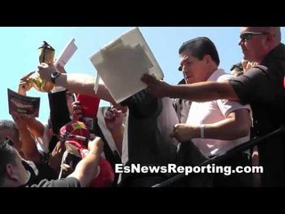 Canelo gets mobbed by fans