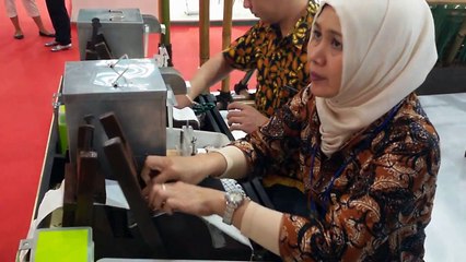 Ini Cara Melinting Rokok Dji Sam Soe