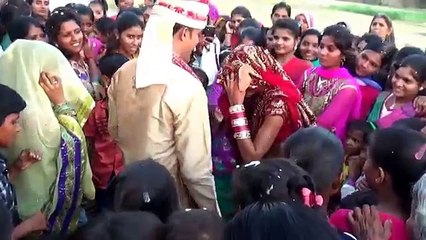 Viral indian funny wedding dance / दुल्हन ने दुलहे को  नचाया/ an indian dance