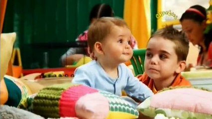 Baby Jake - Baby Jake lubi swoją konewkę