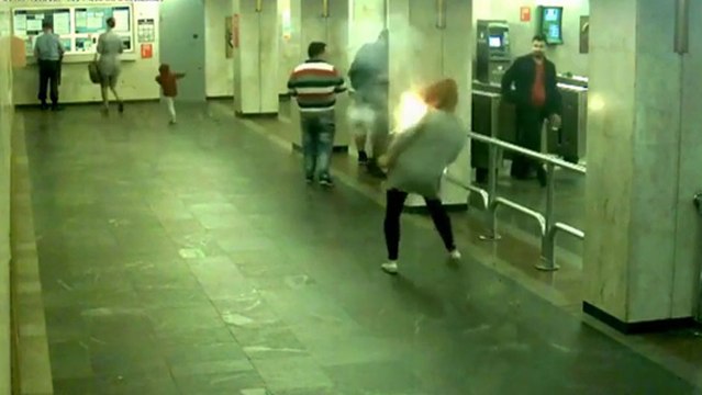 La cigarette électronique de cette femme lui explose dans les mains