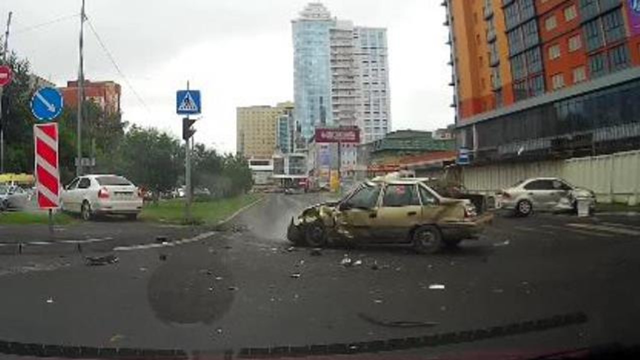 Compilation de crash et accidents de Voitures n°417 en HD