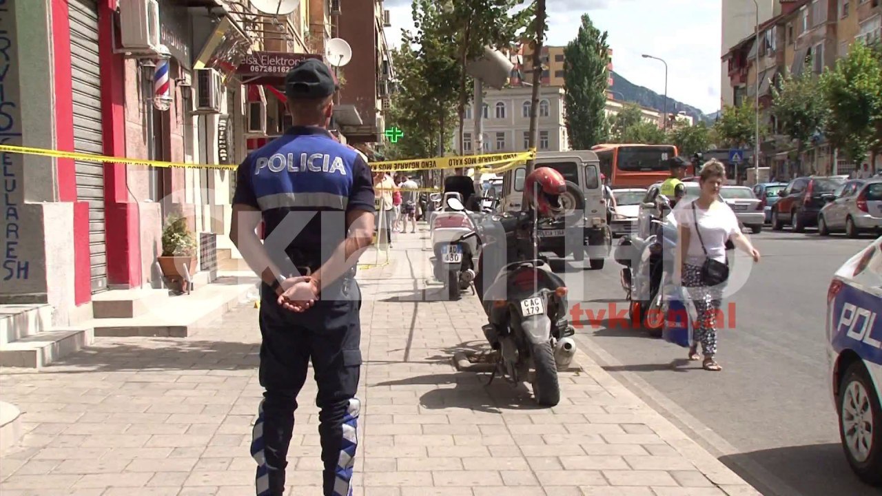 Plagoset në tentativë grabitje pronari i një argjendarie