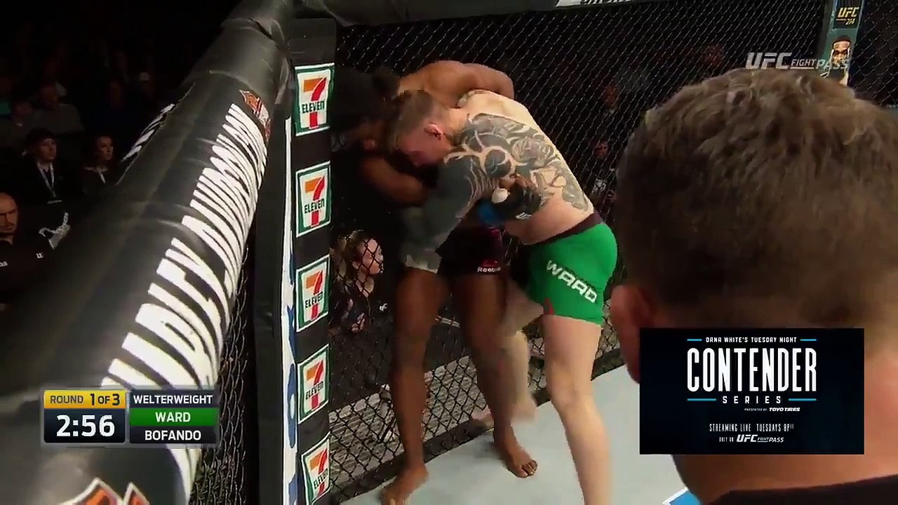 Wow!!! @BOFANDOMMA knocks out Charlie Ward with a throw at #UFCGlasgow!!