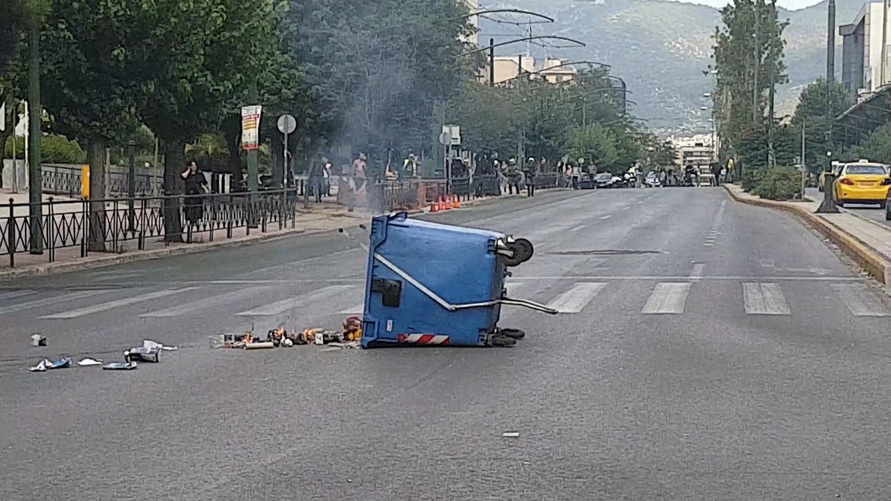 Κάδοι στην Αλεξάνδρας