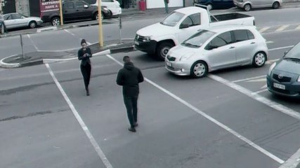 Les gens n'arrivent même pas à écrire des SMS en marchant