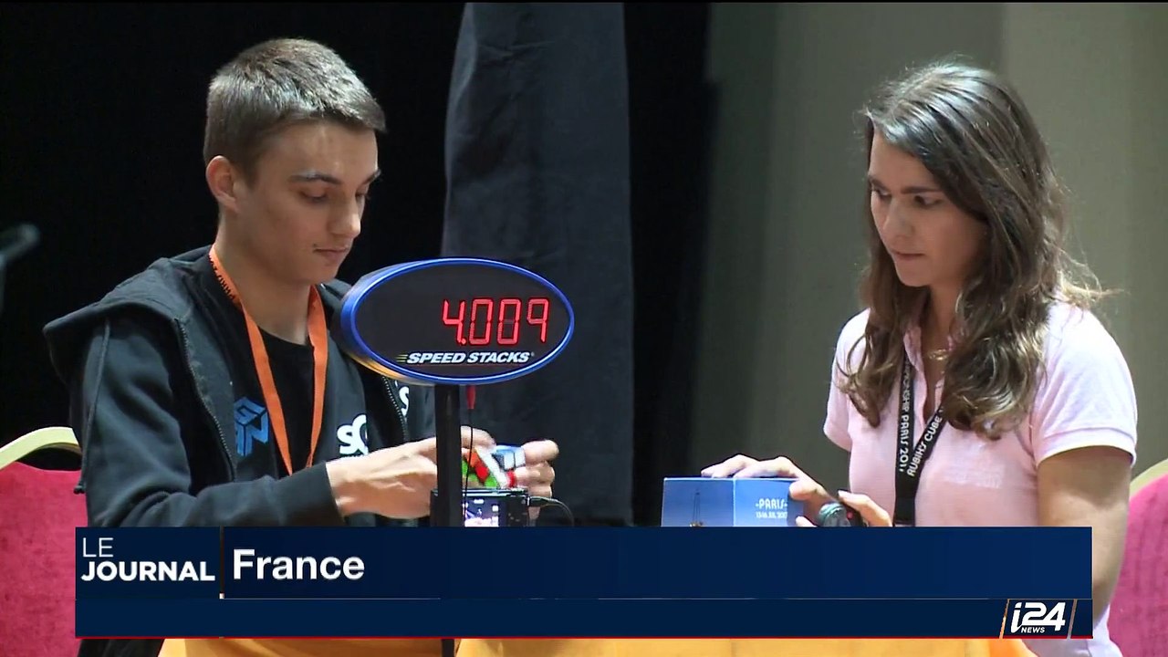France: les Mondiaux de Rubik's Cube accueillis à Aubervilliers