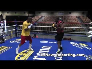 Cornelius 'K9' Bundrage working mitts