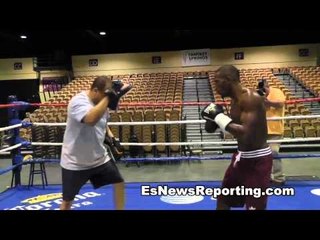 Erislandy Lara working out with ronnie shields