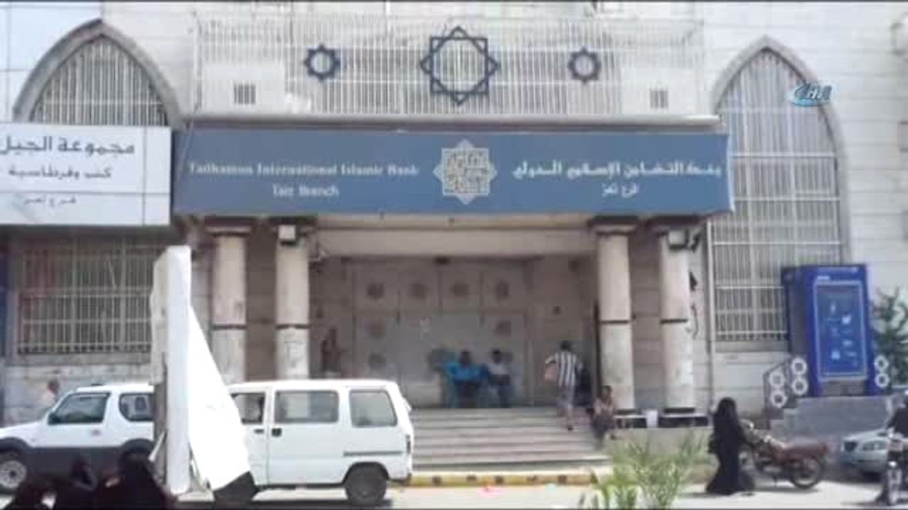 Yemen'de Bankalar Kapatıldı