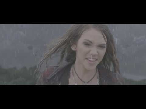 Calm Before the Storm - Go Behind the Scenes with Sarah Ross (Part 2)