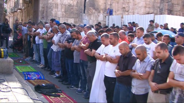 Clashes erupt over Israel security measures in al-Aqsa