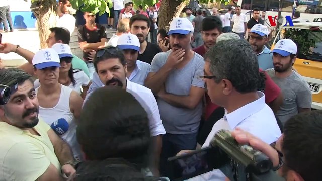 İhraç Edilenlerin Eylemine Polis Müdahalesi