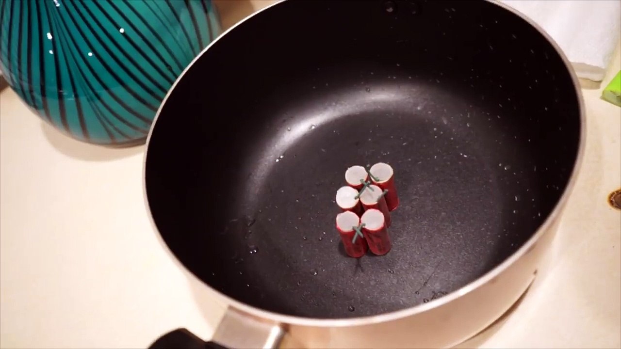 Erkek Arkadaşa Fena Şaka