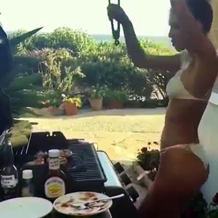 Meninas, é assim que se faz um churrasco