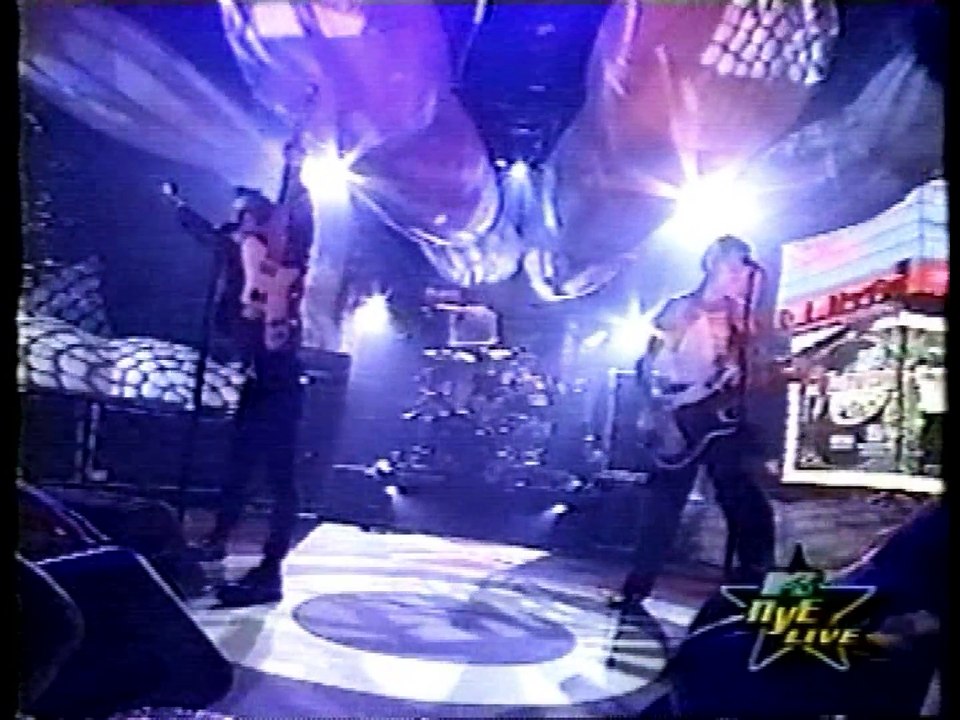 MTV New Years Eve 1998: Green Day - Scattered