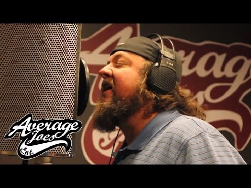 Ronnie Dunn Behind the Scenes with Colt Ford Singing "Mr. Goodtime"