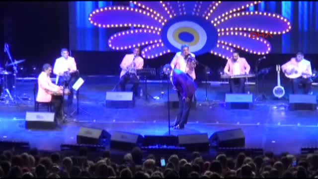 Bursa - 56. Uluslararası Bursa Festivali'nde Ata Demirer Rüzgarı Esti