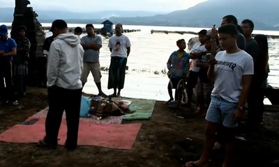 Mobil Wisatawan Terjun ke Danau, 1 Tewas dan 2 Hilang