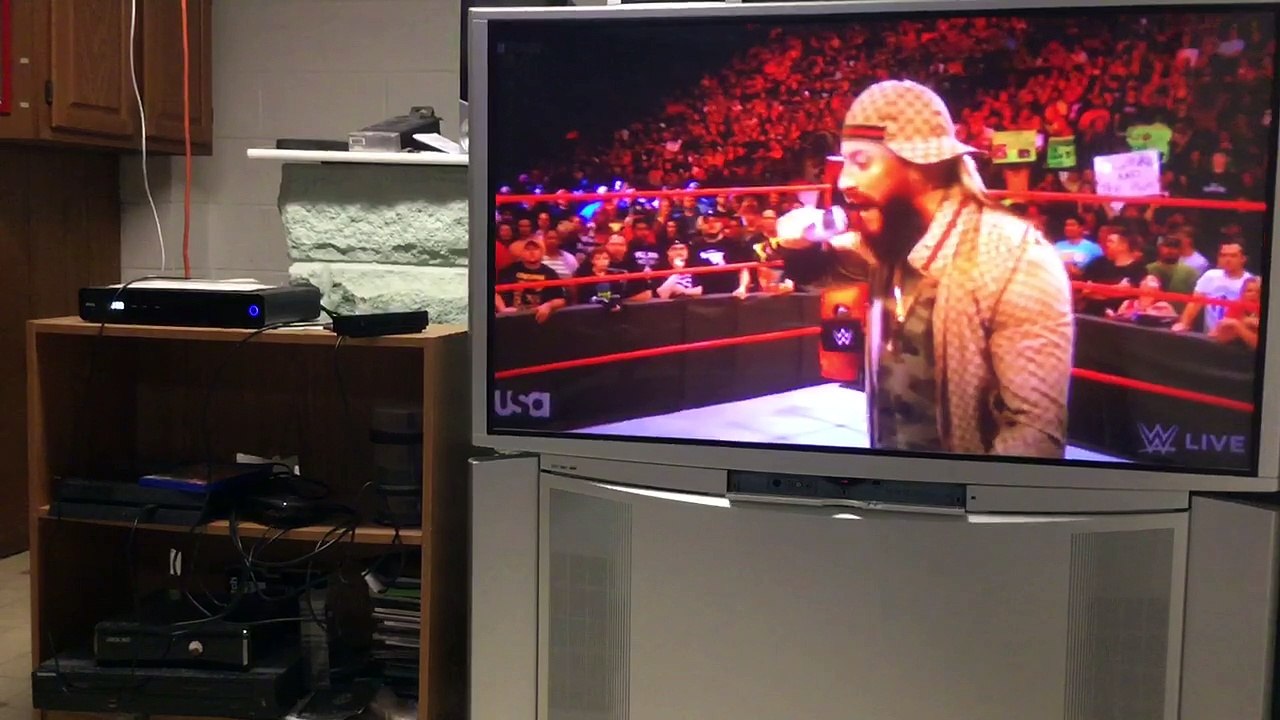 Big Show gets involved in Enzoe Big Cass Feud