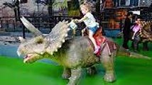 Bad Baby along in the dinopark Play with Giant Dinozaurus Funny Outdoor Entertainment for kids
