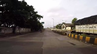 Car PASSING Through SKYSCRAPERS - Mumbai Eastern Freeway AMAZI