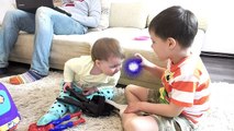Bad kids Magic Fidget spinner hypnotize dad! Family Fun toys for kids Загипнотизировали папу