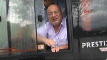 Piyalepaşa’da şehirlerarası otobüs sel altında kaldı