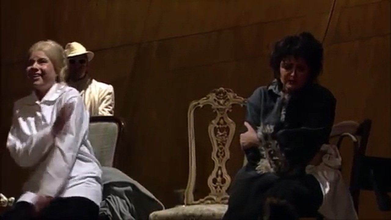 Wolfgang Amadeus Mozart: Cosi Fan Tutte, Act I (Ludwigsburger Festspiele)