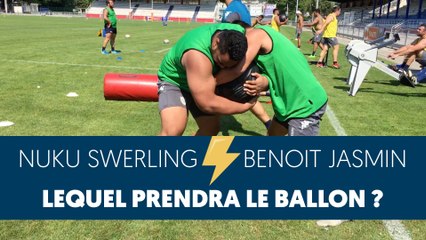 Duel pour le ballon entre Nuku Swerling et Benoit Jasmin