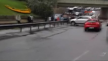 Otogar Girişini Su Bastı