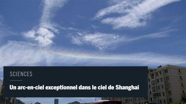 Un arc-en-ciel de feu dans le ciel chinois