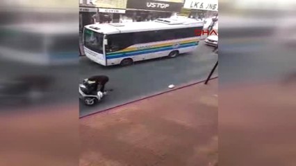 Zonguldak'ta Motosiklet Kazası Cep Telefonuyla Görüntülendi