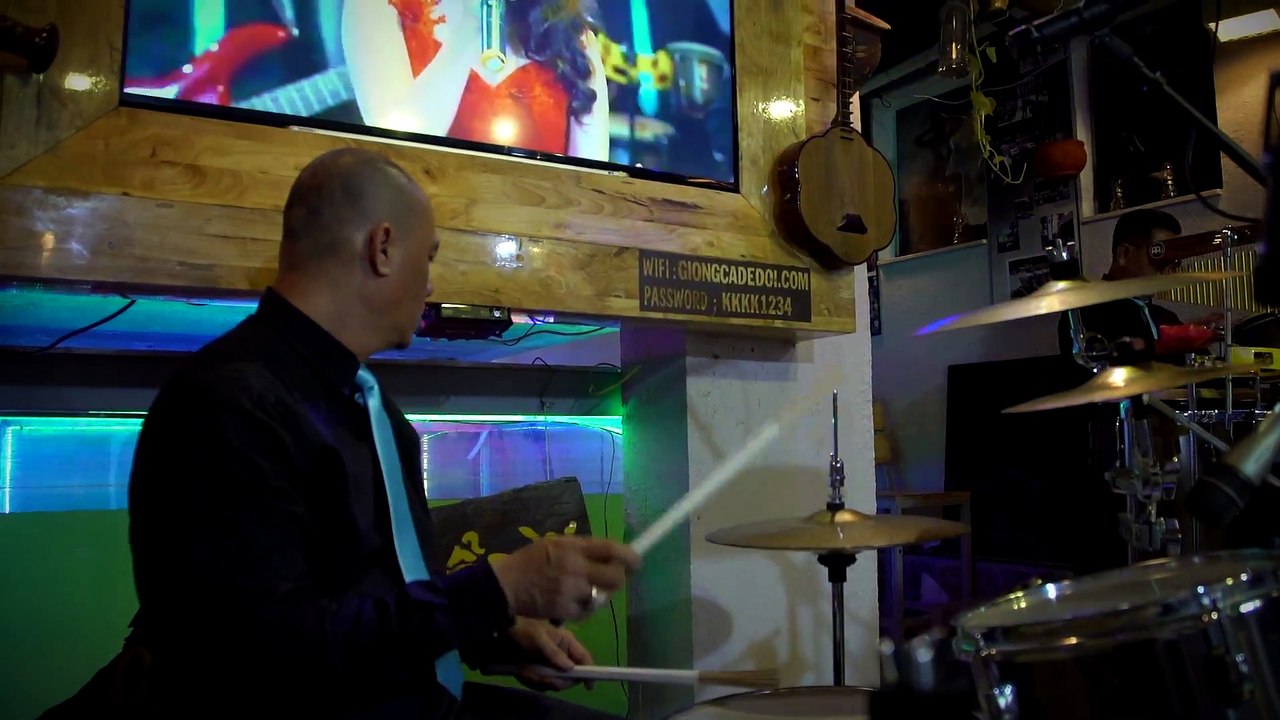 Tự Tình Trong Đêm - Quang Lập