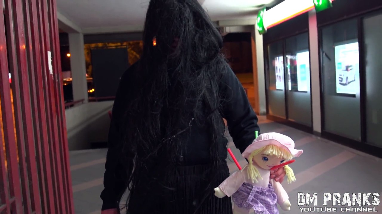 Psycho Witch Scare Prank!