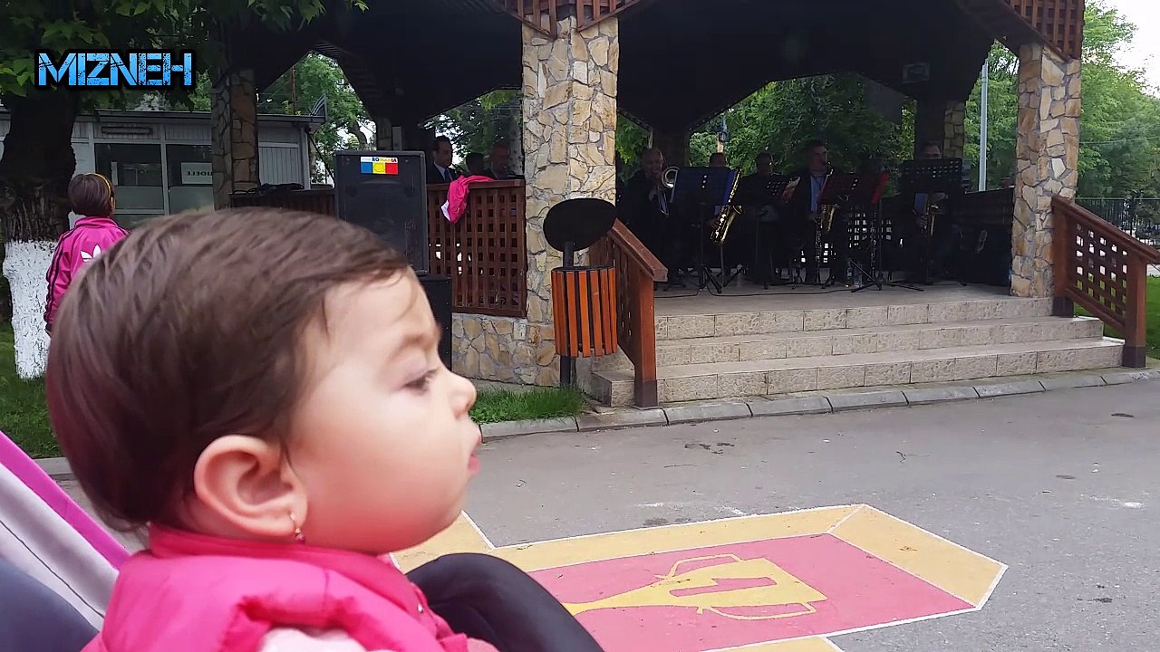 BABY MIZN'S CUTE DANCE