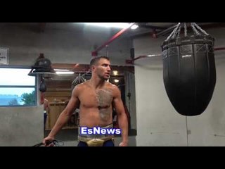 ((WOW)) Vasyl Lomachenko Does Things In Ring Other Fighters Don't Do! EsNews Boxing