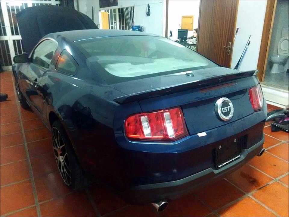 FORD MUSTANG CUSTOMIZATION PLASTIDIP