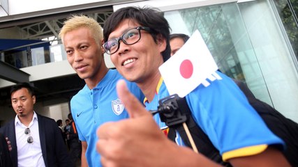 60 medios asiáticos en la presentación de Keisuke Honda