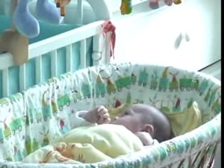 Maman croit que je fais la sieste...