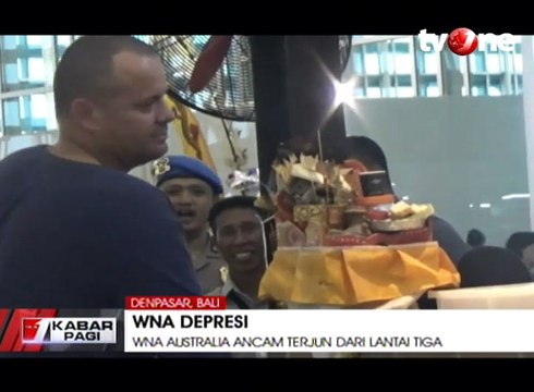Diduga Depresi, WNA Ancam Terjun dari Lantai Tiga Bandara