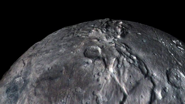 New Horizons Flyover of Charon