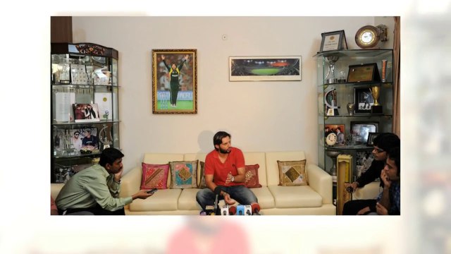 Shahid Afridi Daughters, Wife, Family, Net Worth, House, Sixes, Centuries & Records