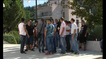 Δεν λειτούργησε το δημαρχείο της Λαμίας. Συγκέντρωση διαμαρτυρίας των συμβασιούχων