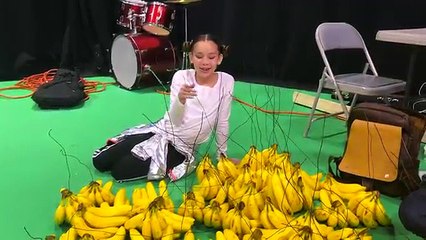 Gwen Stefani Hollaback Girl | Behind The Scenes (Haschak Sisters)