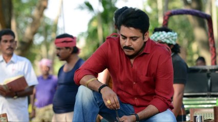 Pawan kalyan Silm Look from Trivikram Film