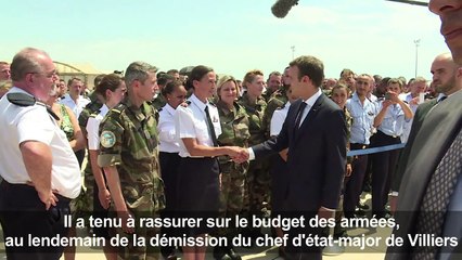Sur la base d'Istres, Macron tente de reconquérir les militaires