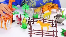 Kids toys videos - Building farm with farm animals and birds - animal sounds effects